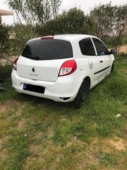 Renault Clio 2010-thumb-4