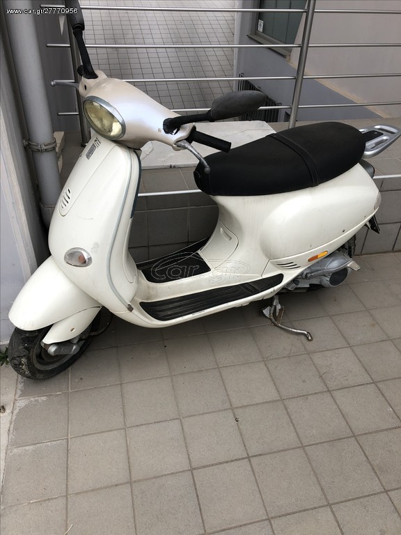 Et4 125 piaggio vespa