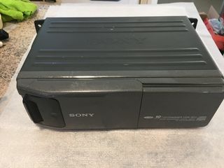 CD CHANGER SONY CDX-601-thumb-1