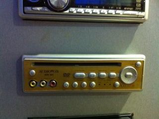 Audiovox avd 201 DVD-thumb-2