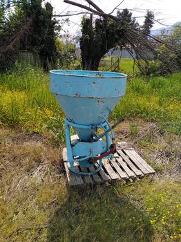 Tractor receiving hoppers '85