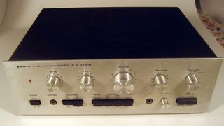 Ολοκληρωμενος ενισχυτης SANYO DCA-200UM