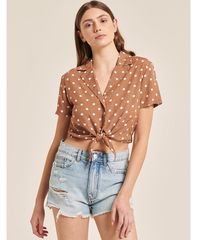 Μπέζ πουά polka dots cropped top με δέσιμο φιόγκο στη μέση