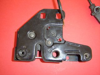 ΚΛΕΙΔΑΡΙΑ ΕΜΠΡΟΣΘΙΟΥ ΚΑΠΩ AUDI A4 S4 1.9 TDI AVF '00-'05 8E0823509B-thumb-1