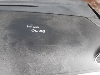 Ford - FOCUS 06-08-thumb-8