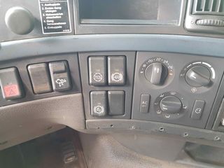 Volvo 2009-thumb-6