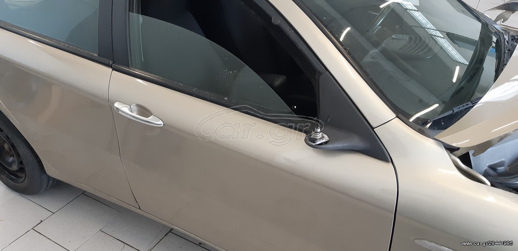 Πόρτες εμπρός δεξιά από alfa romeo 147
