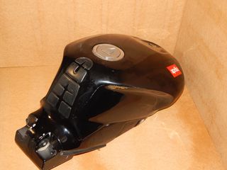 ΤΕΠΟΖΙΤΟ-ΡΕΖΕΡΒΟΥΑΡ ΓΙΑ APRILIA RSV 1000 MILLE 2004-2007-thumb-2