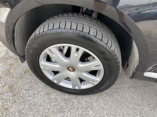 Porsche Cayenne 2003-thumb-7