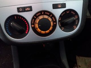 OPEL CORSA D 2010-thumb-1
