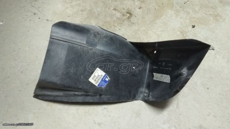 Peugeot 306 (93-01).Πισω αριστερος θολος φτερου 5θυρο.