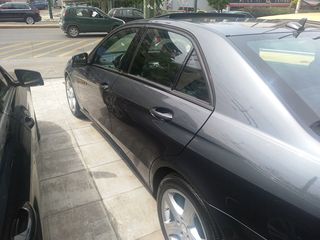 Mercedes-Benz E 220 2015-thumb-5