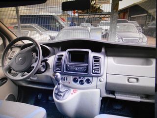 Ασθενοφόρο Renault 2014-thumb-5