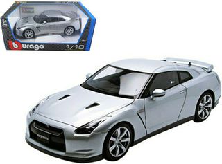 1/18 BURAGO Nissan GT-R (12079S)