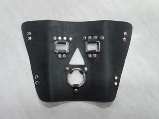 BDSM Δερμάτινη μάσκα με μεταλλικούς χαλκάδες