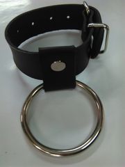 BDSM Δακτυλίδι πέους με λουράκι και έναν μεταλλικό κρίκο