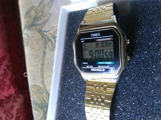 Ρολόι γνήσιο KOSMHMA TIMEX.συλλεκτικο. ROLOI ME 4 KOYMPAKIA SE XRISO 555 ΔΕΣΤΕ ΟΛΕς ΤΙΣ ΑΓΕΛΕΙΕ ΜΟΥ ΑΝ ΘΕΛΕΤΕ KATΩ ΑΠΟ ΤΟ ΟΝΟΜΑΜΟΥ ΠΑΤΗΣΤΕ ΕΥΧΑΡΙΣΤΩ