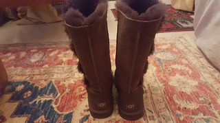 Πωλούνται μπότες UGG AUSTRALIA καινούργιες στο κουτί τους. -thumb-2