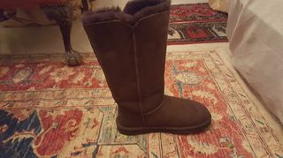 Πωλούνται μπότες UGG AUSTRALIA καινούργιες στο κουτί τους. -thumb-1