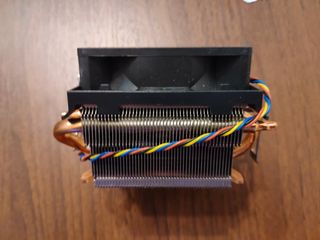 Εγοστασιακές ψύκτρες AMD-thumb-1