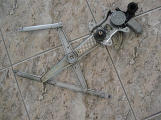 TOYOTA YARIS 2004 5ΠΟΡΤΟ ΓΡΥΛΛΟΣ ΠΑΡΑΘΥΡΟΥ ΧΩΡΙΣ ΜΟΤΕΡ 