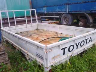 ΚΑΡΟΤΣΑ  TOYOTA  DYNA-thumb-3