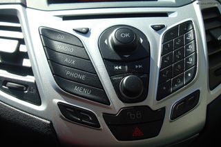 Ford Fiesta 2012 TDCI CHAMPION EURO5 DIESEL-thumb-16