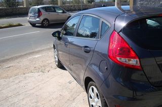 Ford Fiesta 2012 TDCI CHAMPION EURO5 DIESEL-thumb-20