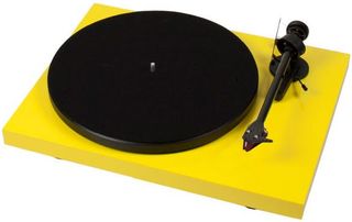 PRO-JECT DEBUT CARBON DC + OM 10E Yellow