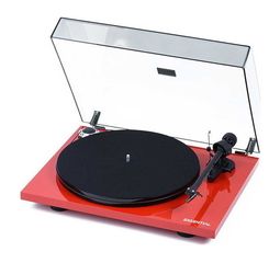 PRO-JECT ESSENTIAL III ΒΤ + ΟΜ 10e Red Hi-Gloss