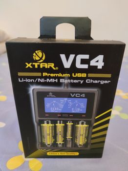 XTAR VC4 (Φορτιστής μπαταριών)