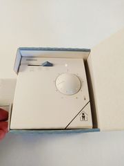 Siemens RAA31.16  Θερμοστάτης χώρου-thumb-1