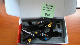 BREMBO UNIVERSAL ΜΑΝΕΤΕΣ ΚΑΙ ΠΟΜΠΑ ΦΡΕΝΟΥ