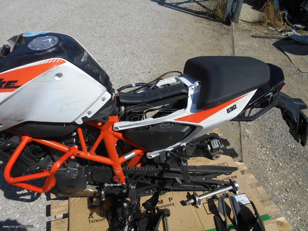 KTM 690 DUKE