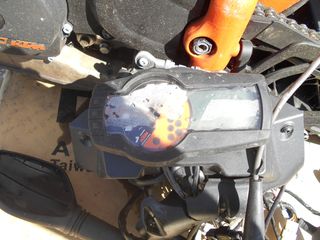 KTM 690 DUKE-thumb-12
