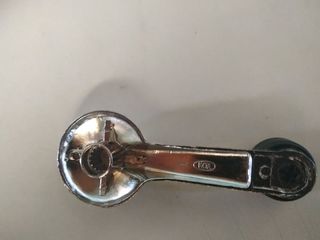 ΧΕΡΟΎΛΙ ΠΑΡΑΘΎΡΟΥ DATSUN 620-thumb-1