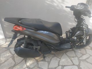 Piaggio medley 125/150-thumb-2