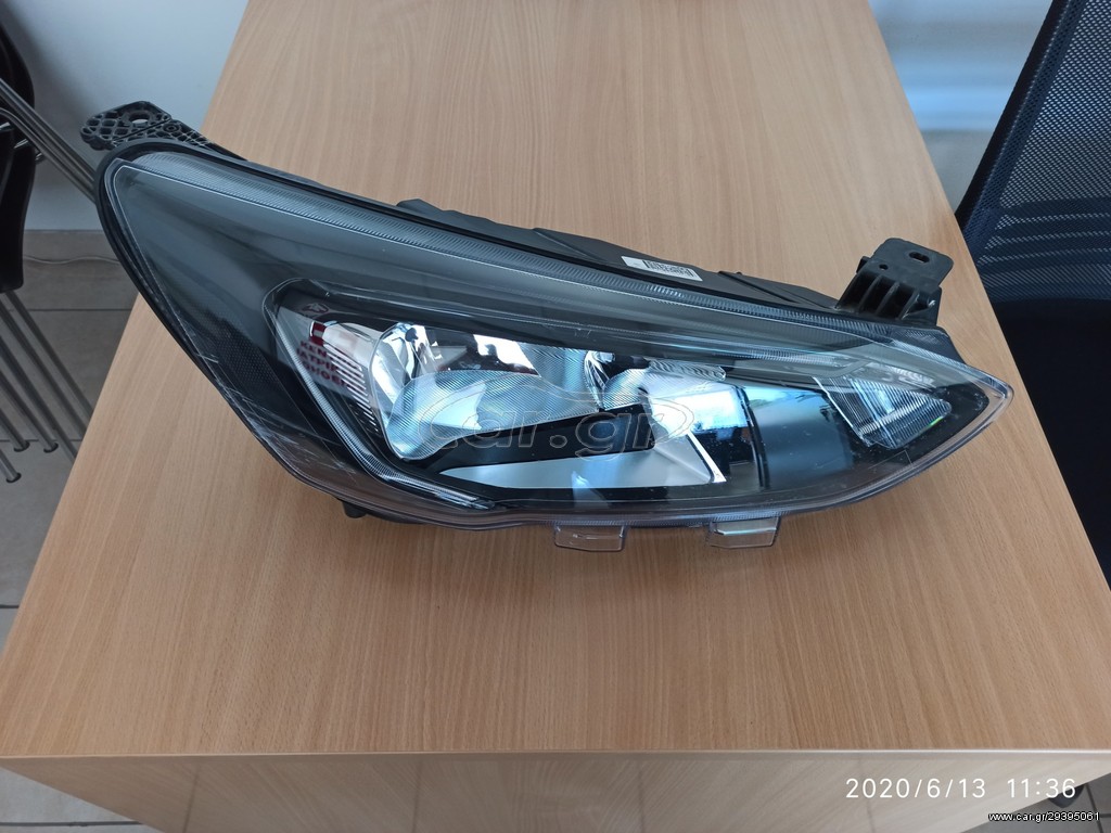 Φανάρι δεξιό Ford focus st line