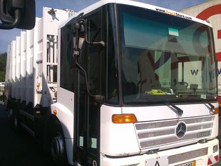 Απορριμματοφόρο Mercedes-Benz 2004 2628 ECONIC  6X2 24+2  ΚΥΒΙΚΑ ΠΡΕΣΣΑ-thumb-1
