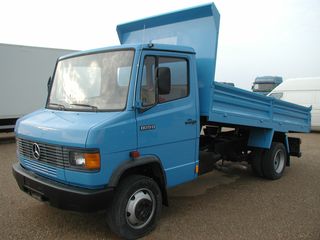Ανατροπή Mercedes-Benz 1993 809 D-thumb-2