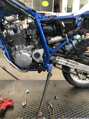 Suzuki DR 250 1996-thumb-1