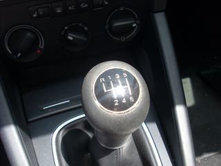 Audi A3 2010-thumb-16