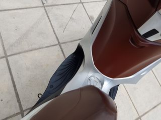 Piaggio Beverly 300i 2010 ΑΡΙΣΤΗ ΚΑΤΑΣΤΑΣΗ!!-thumb-9
