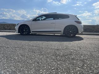 Volkswagen Scirocco 2010-thumb-14
