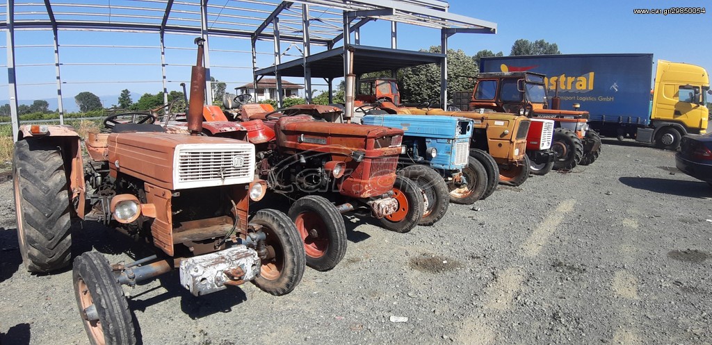 Τρακτέρ Universal 1974 ΆΓΩΡΑΖΩ UNIVERSAL 650/643/533