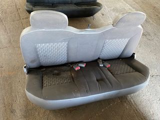 Κάθισμα πίσω 4Πορτες Isuzu D-max 2000-2008