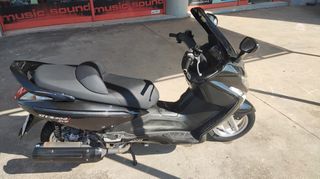 Sym GTS 300i EVO 2010-thumb-3