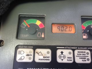 Φορτωτάκι Bobcat 2005 T250-thumb-6