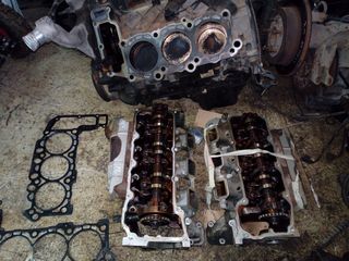KOΡΜΟΣ ΜΗΧΑΝΗΣ ΓΕΜΑΤΟΣ ΚΑΙ ΚΑΠΑΚΙΑ CHEROKEE 3700cc