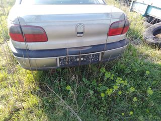 Opel Omega 2005 2500 turbo-thumb-3